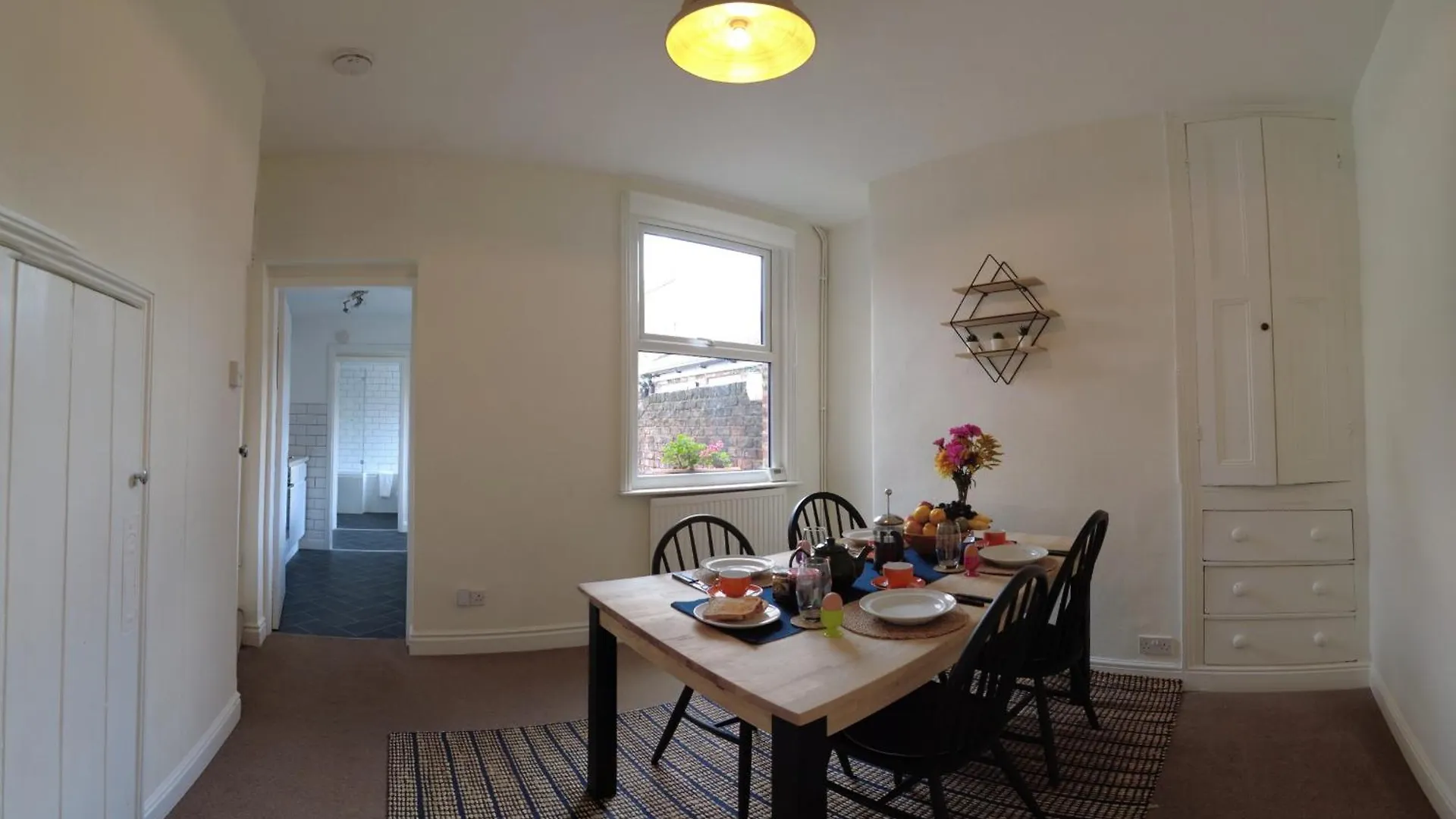 2-Bed Terraced Home - 5 Min Walk To The City Walls York